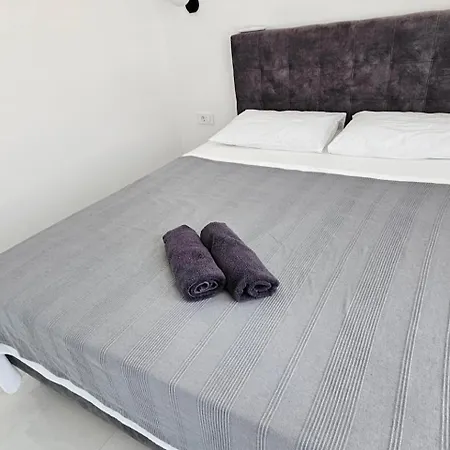 Vila Seaview 8 Bed Sleeps 16 - Pool & Hot Tub